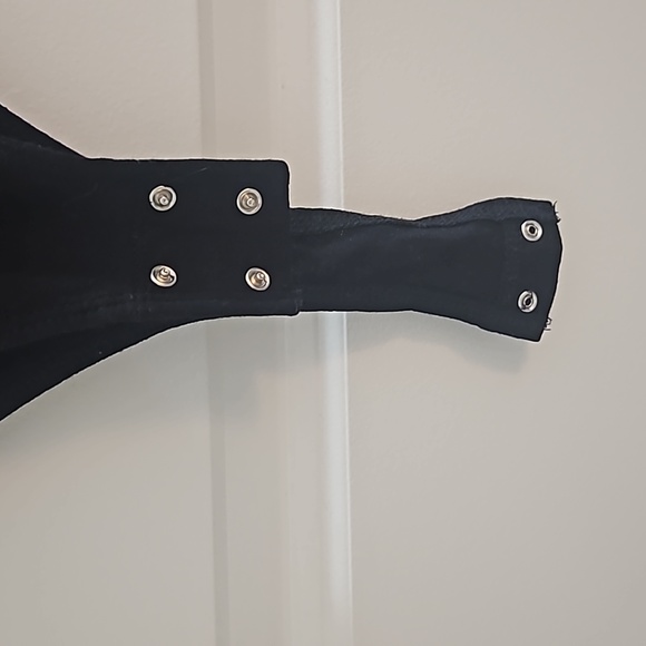 Dynamite Dojja Sculpt V-Neck Bodysuit - XS - Picture 6 of 9